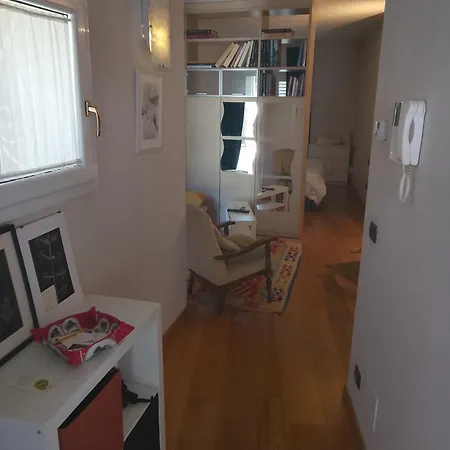 Sam'S Central & Cosy Apartment-3